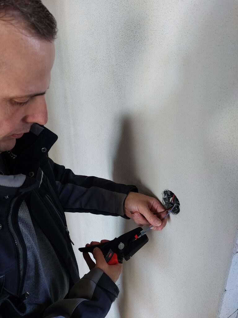 elektoinštalačné práce západné a stredné Slovensko